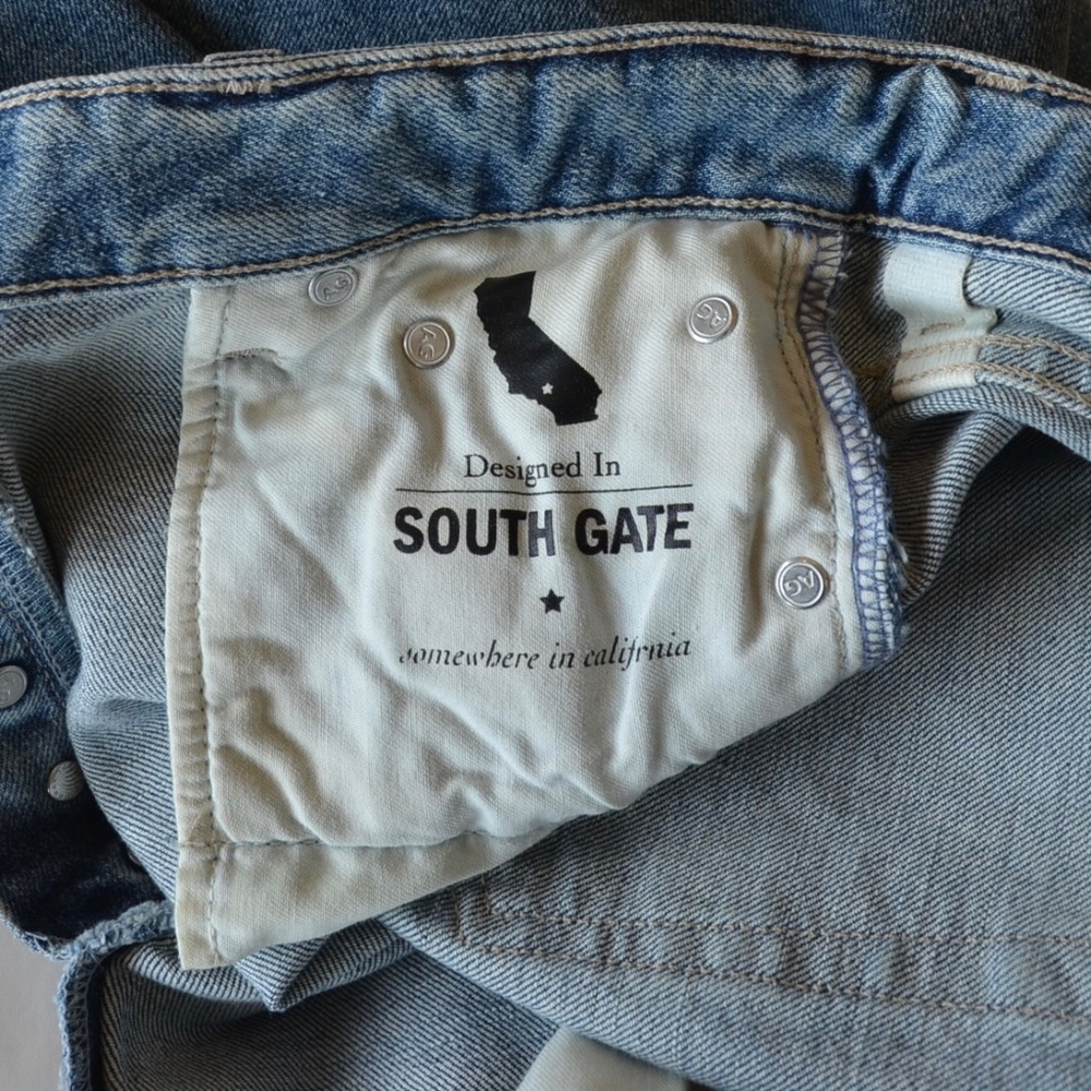 AG Alexxis Contour 360 Button Front Jeans NWT - Picture 12 of 12